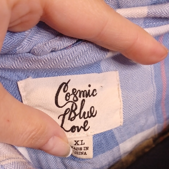 Light Blue and White Plaid Button Down Shirt - Picture 2 of 4